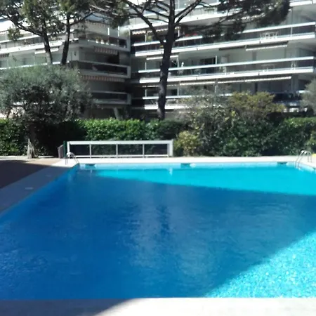 Le Syracuse Pinede Antibes